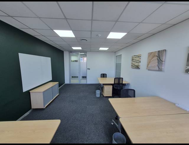 57M² OFFICE TO LET IN SANDTON CENTRAL
